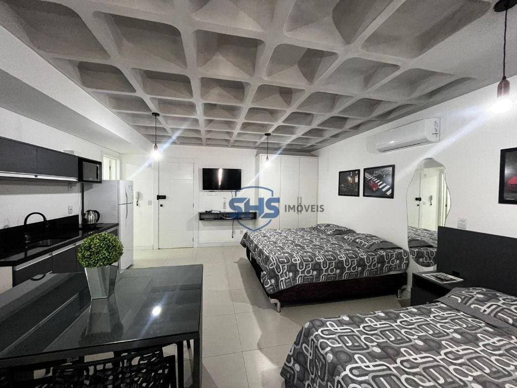 Apartamento com 1 dormitório para alugar, 40 m por R$ 2.620,00/mês - Victor Konder - Blumenau/SC