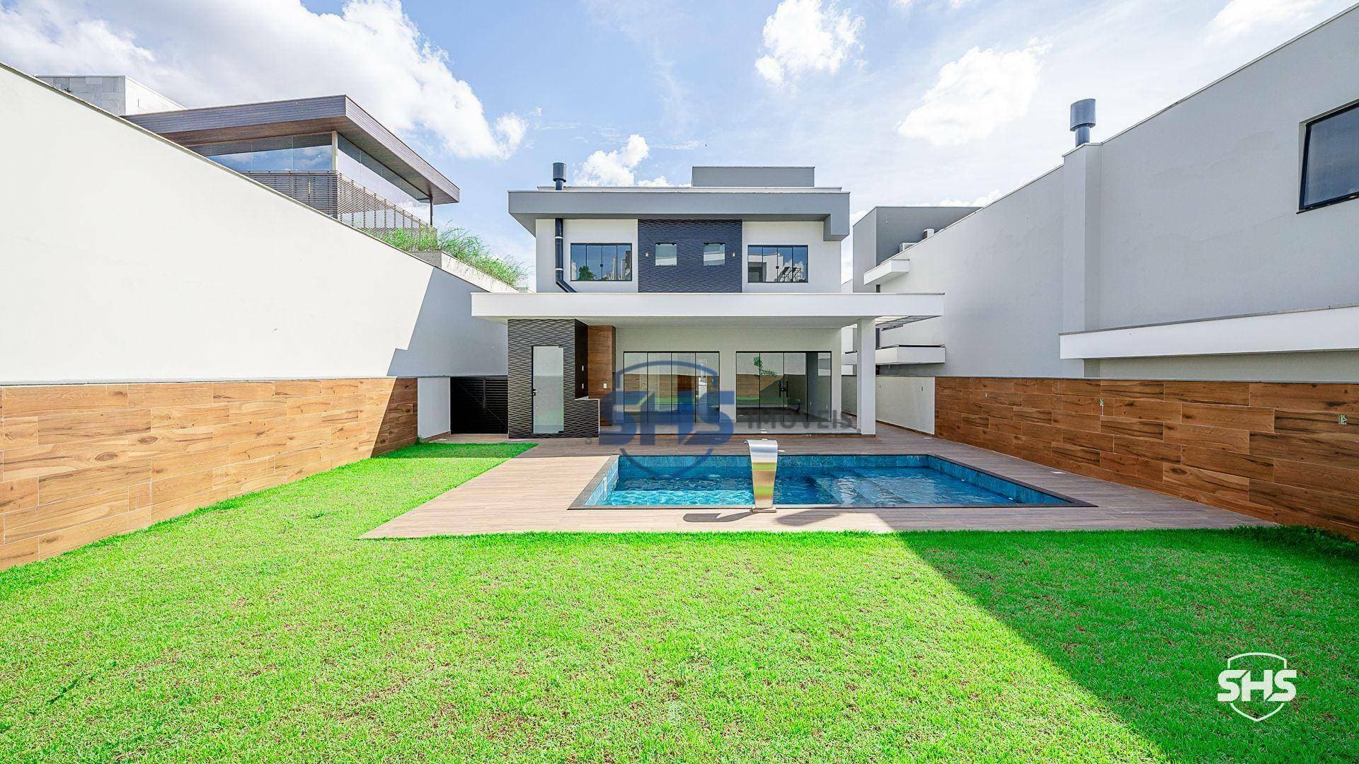 Fantástica Casa à Venda Condomínio Golden Park Bairro Itoupava Central