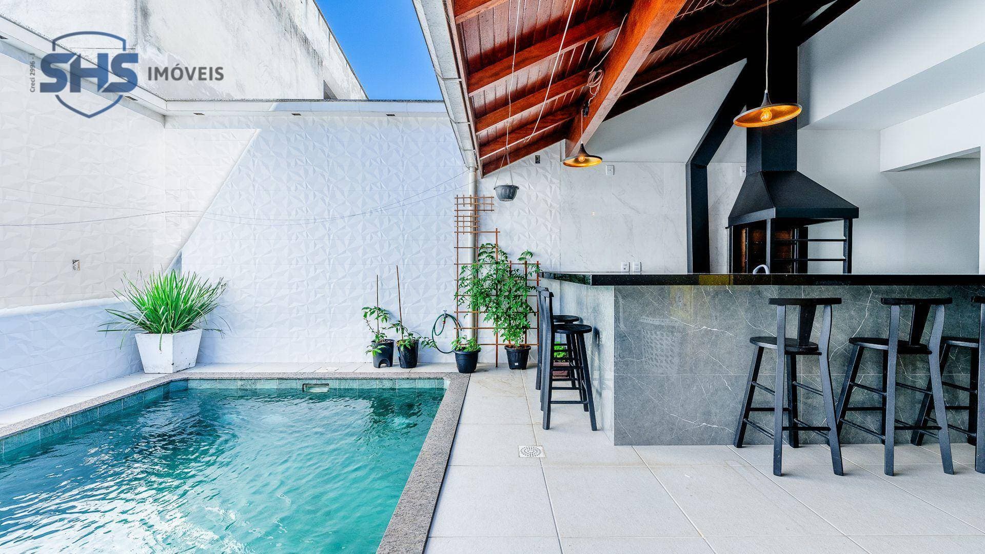 Casa com 3 dormitórios à venda, 320 m por R$ 1.335.000,00 - Escola Agrícola - Blumenau/SC