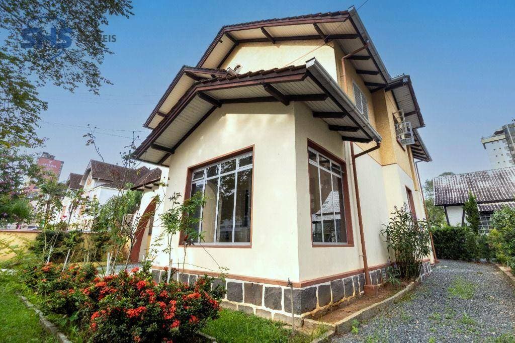 Casa com 5 dormitórios para alugar com 233 m- Centro (Blumenau) - Blumenau/SC