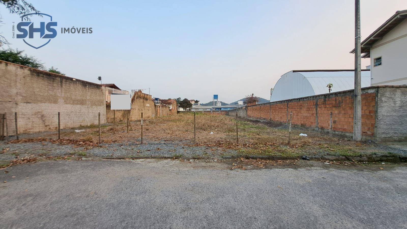 Terreno com 804,60m a venda no bairro Itoupava Norte, próximo ao Shopping Park Europeu