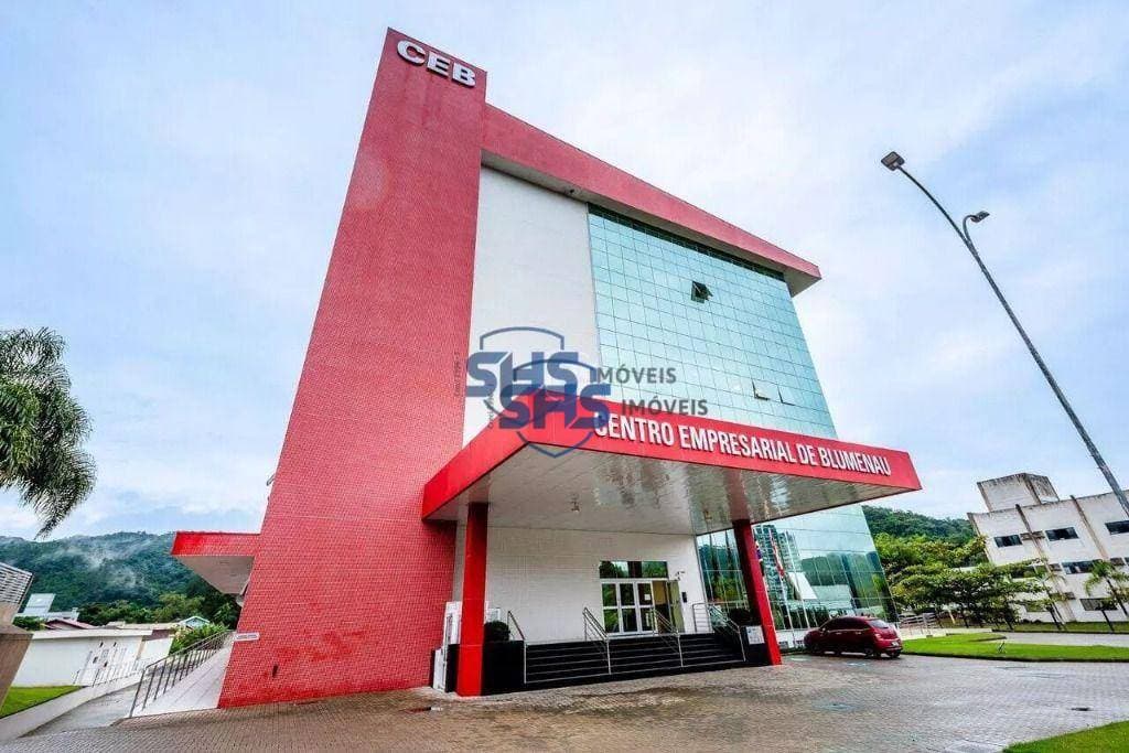Sala para alugar com 525 m- Vorstadt - Blumenau/SC