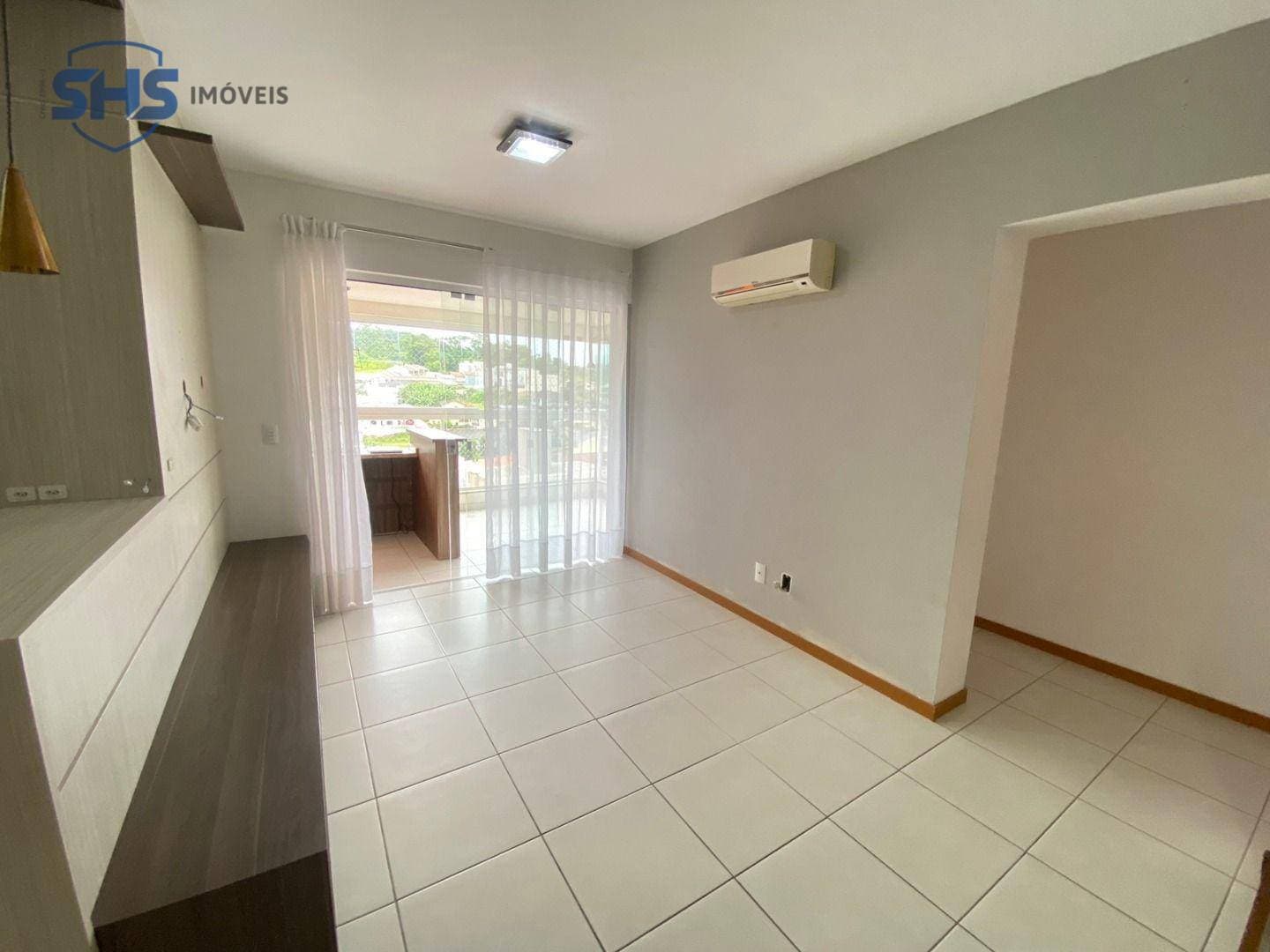 Apartamento com 3 dormitórios para alugar, 96 m por R$ 4.155,91/mês - Escola Agrícola - Blumenau/SC