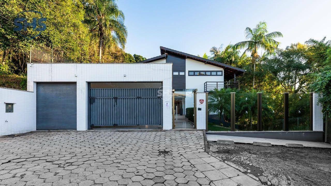 Casa com 3 dormitórios à venda, 477 m por R$ 3.800.000,00 - Bom Retiro - Blumenau/SC