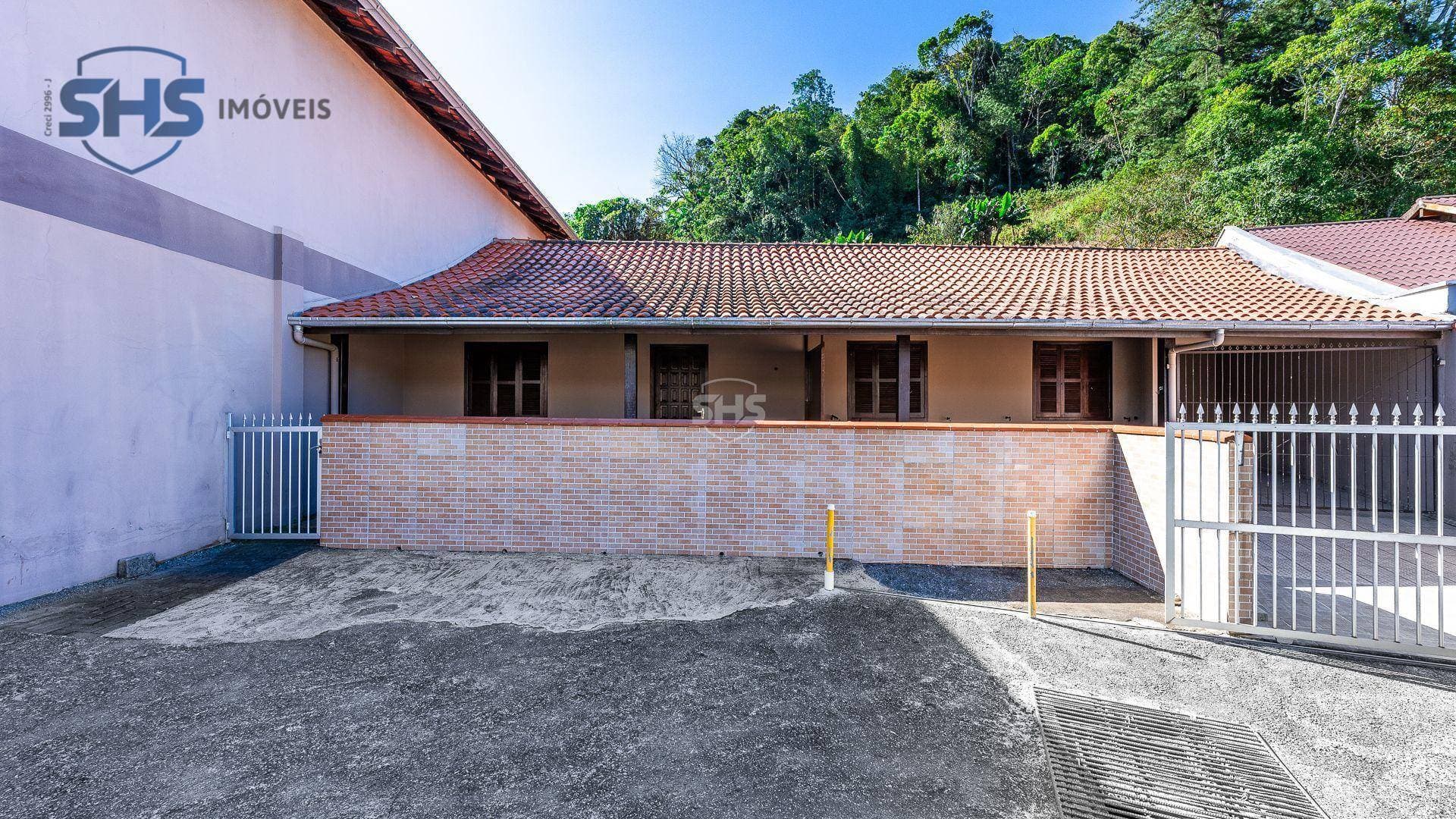 Casa á venda com opção de renda extra de locação