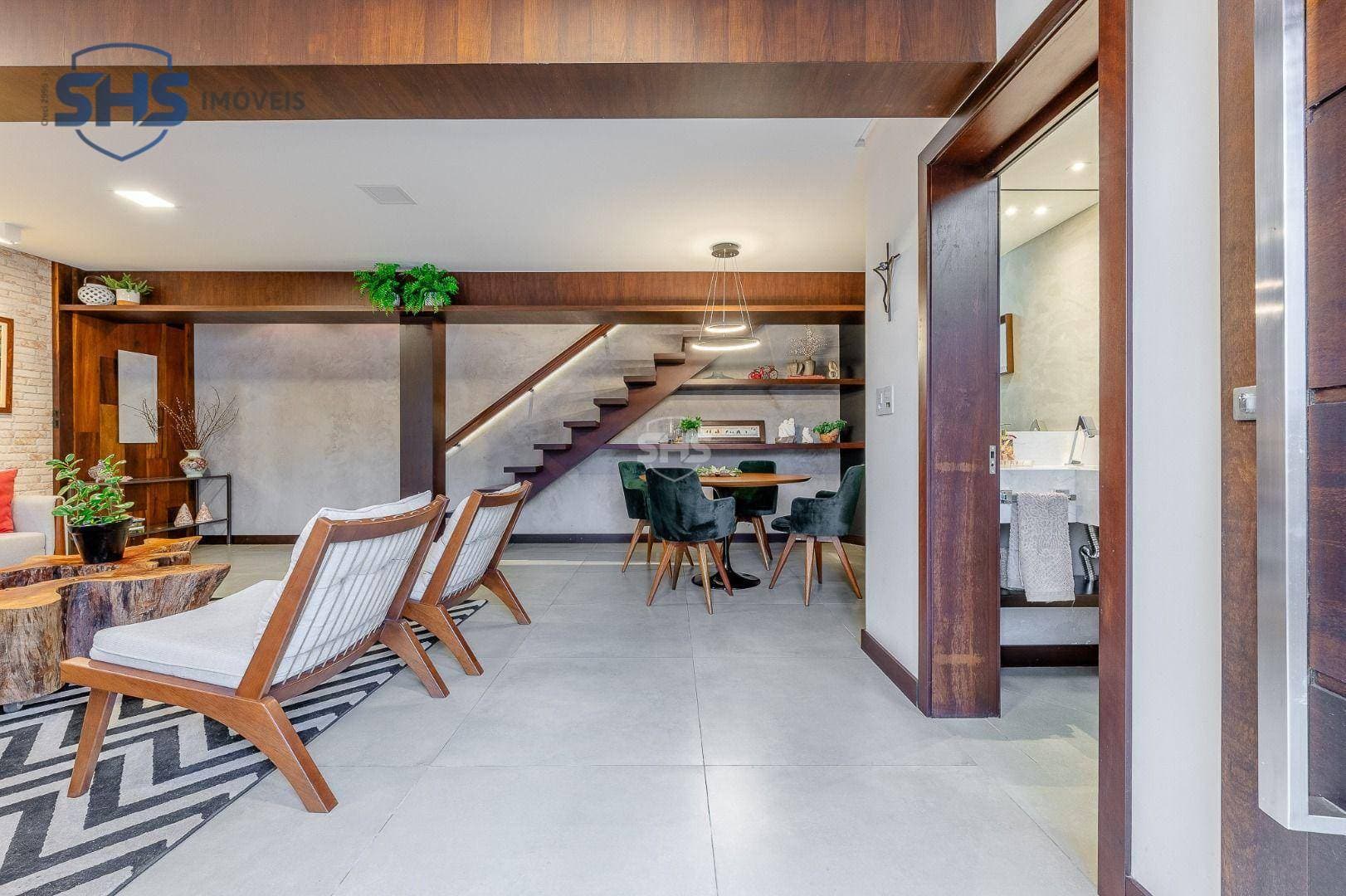 Casa com 2 suítes à venda, 412 m por R$ 1.700.000 - Garcia - Blumenau/SC