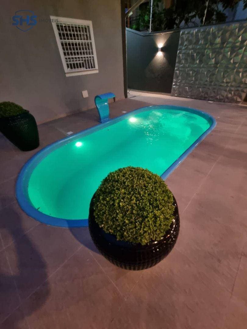 Casa com 3 dormitórios à venda, 200 m por R$ 1.690.000,00 - Itacolomi - Balneário Piçarras/SC
