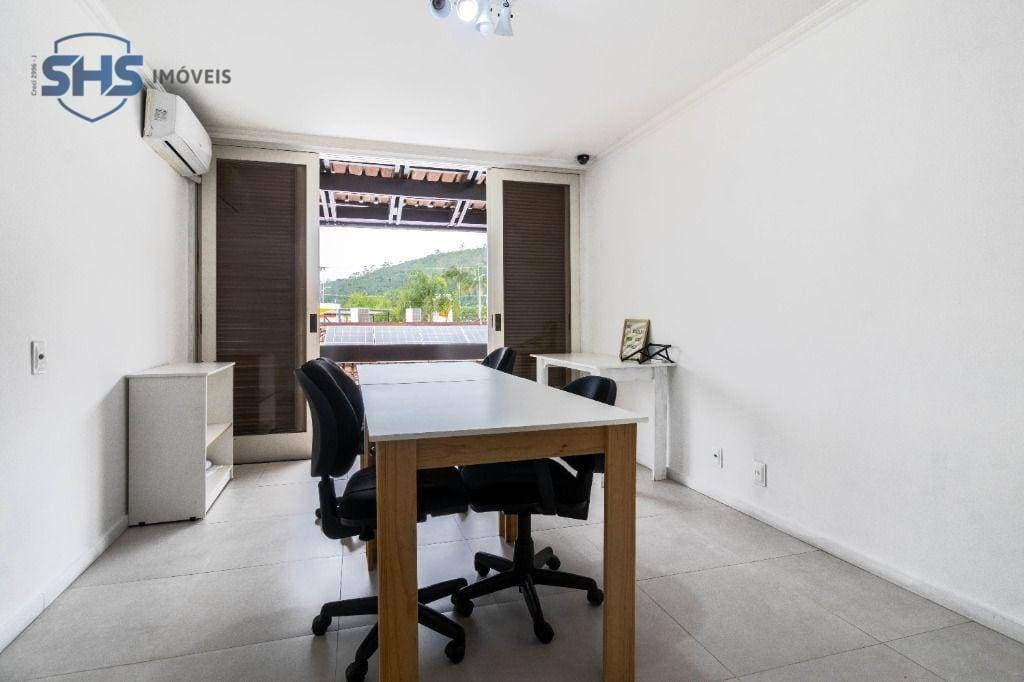 Casa para alugar com 250 m - Ponta Aguda - Blumenau/SC