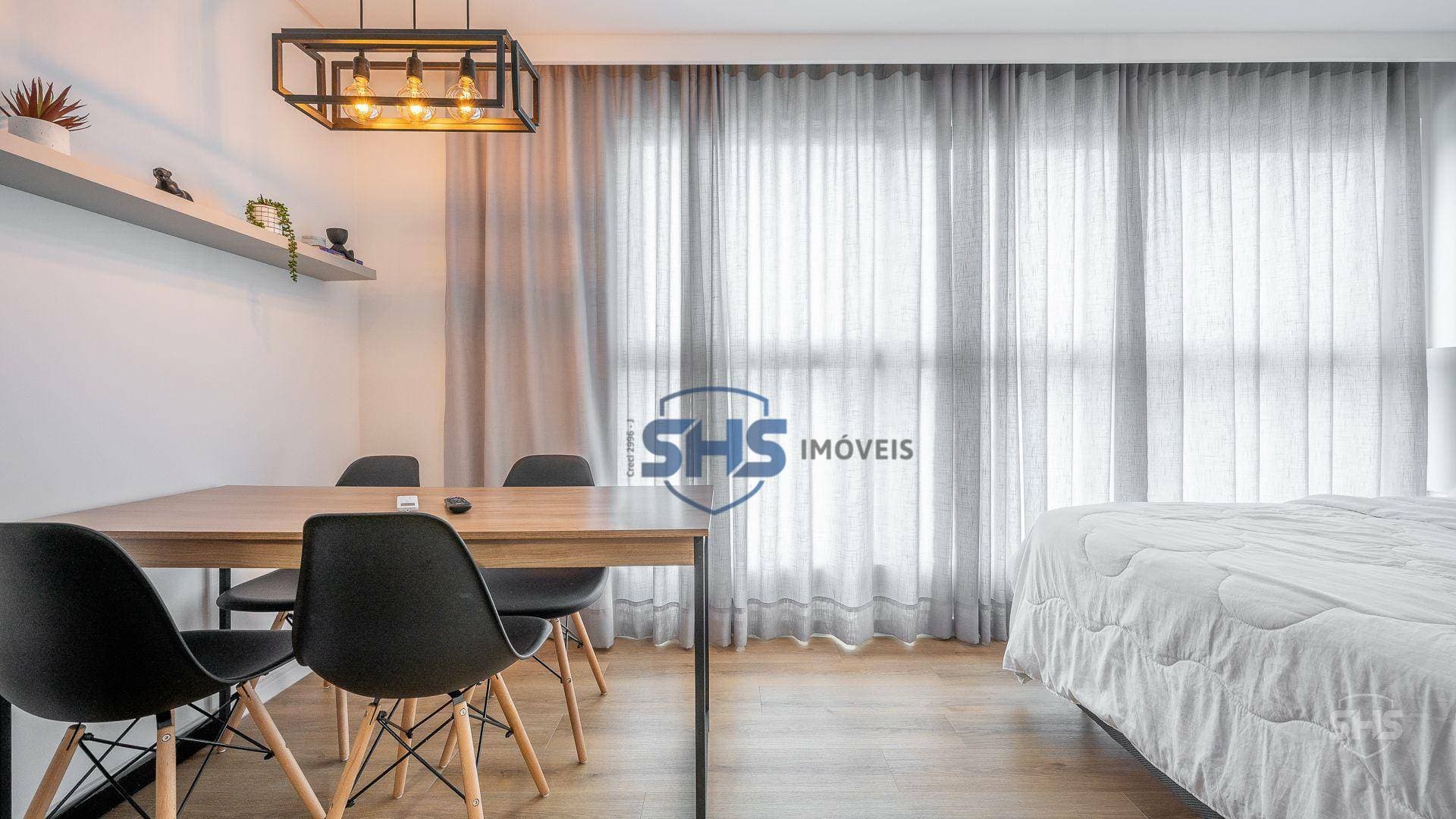 Lindo Loft mobiliado a venda no bairro Victor Konder
