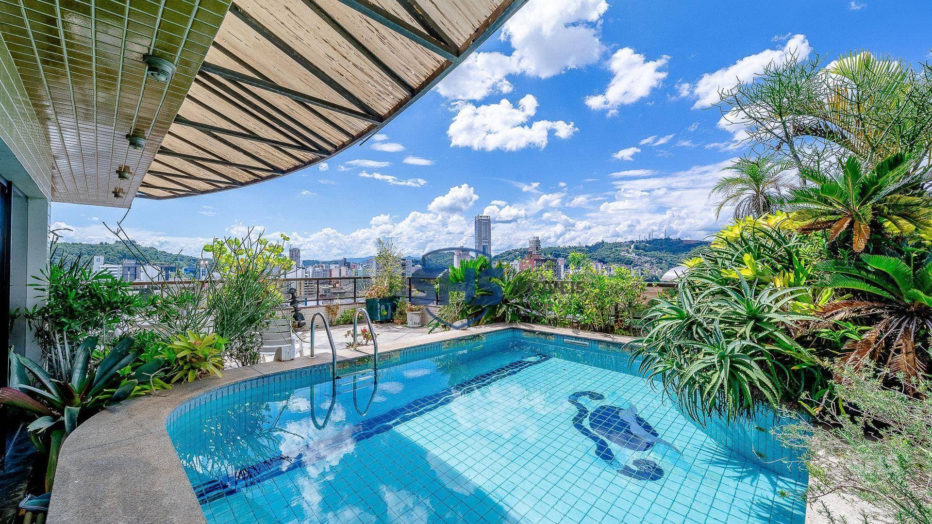 Cobertura com 3 suítes à venda, 339 m por R$ 3.000.000 - Centro Blumenau - Blumenau/SC