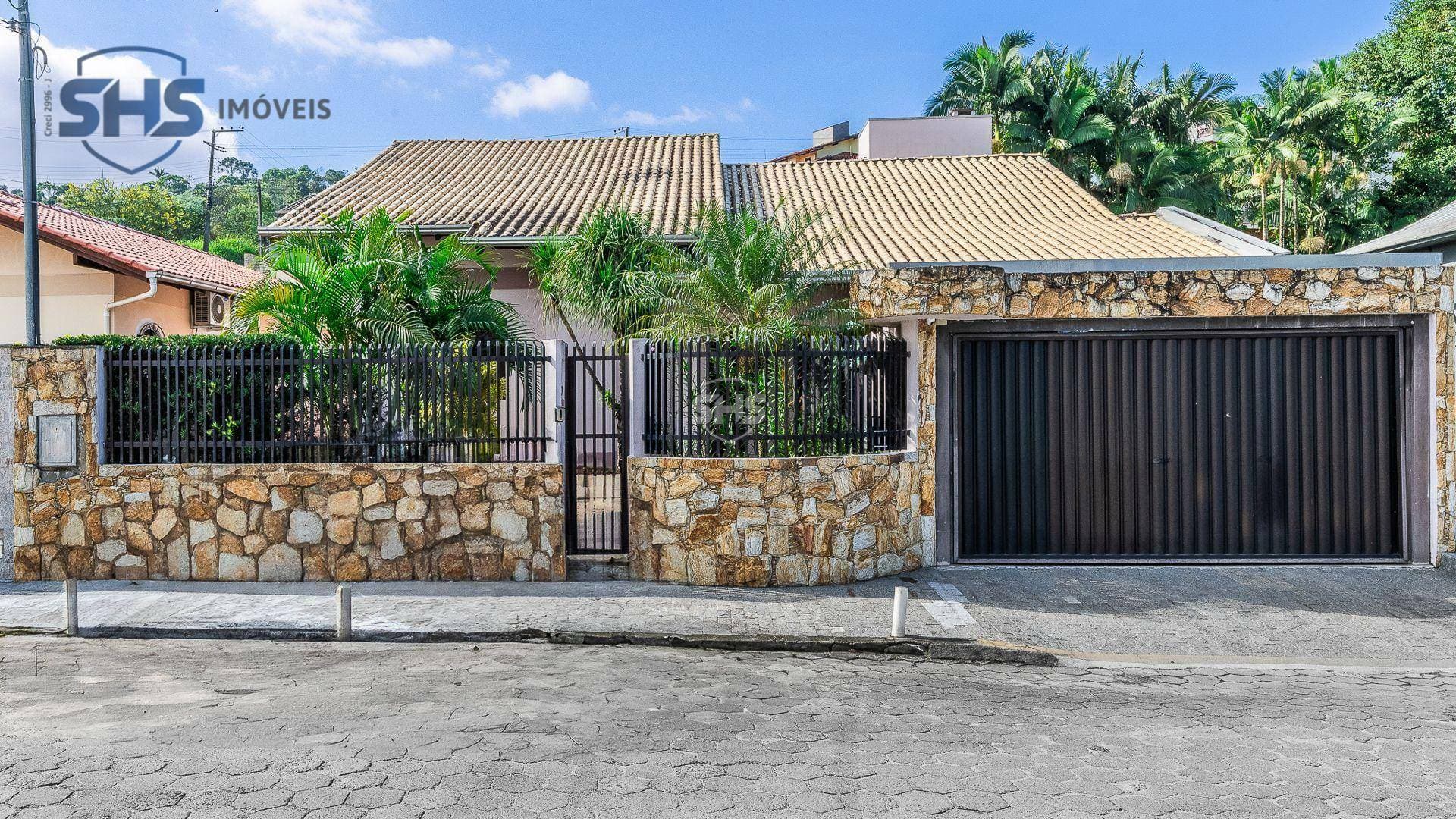 Casa com 3 dormitórios à venda, 425 m por R$ 1.800.000,00 - Garcia - Blumenau/SC
