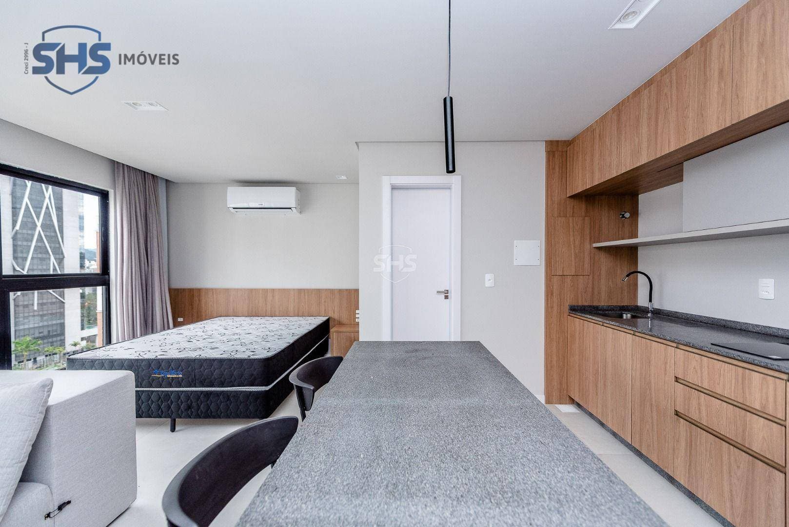Apartamento com 1 dormitório para alugar, 35 m por R$ 2.660,00/mês - Ponta Aguda - Blumenau/SC