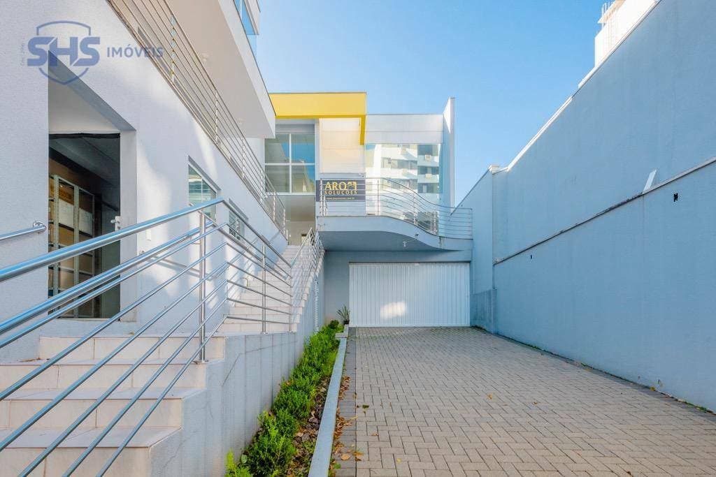 Casa com 4 dormitórios à venda, 650 m por R$ 3.500.000,00 - Jardim Blumenau - Blumenau/SC