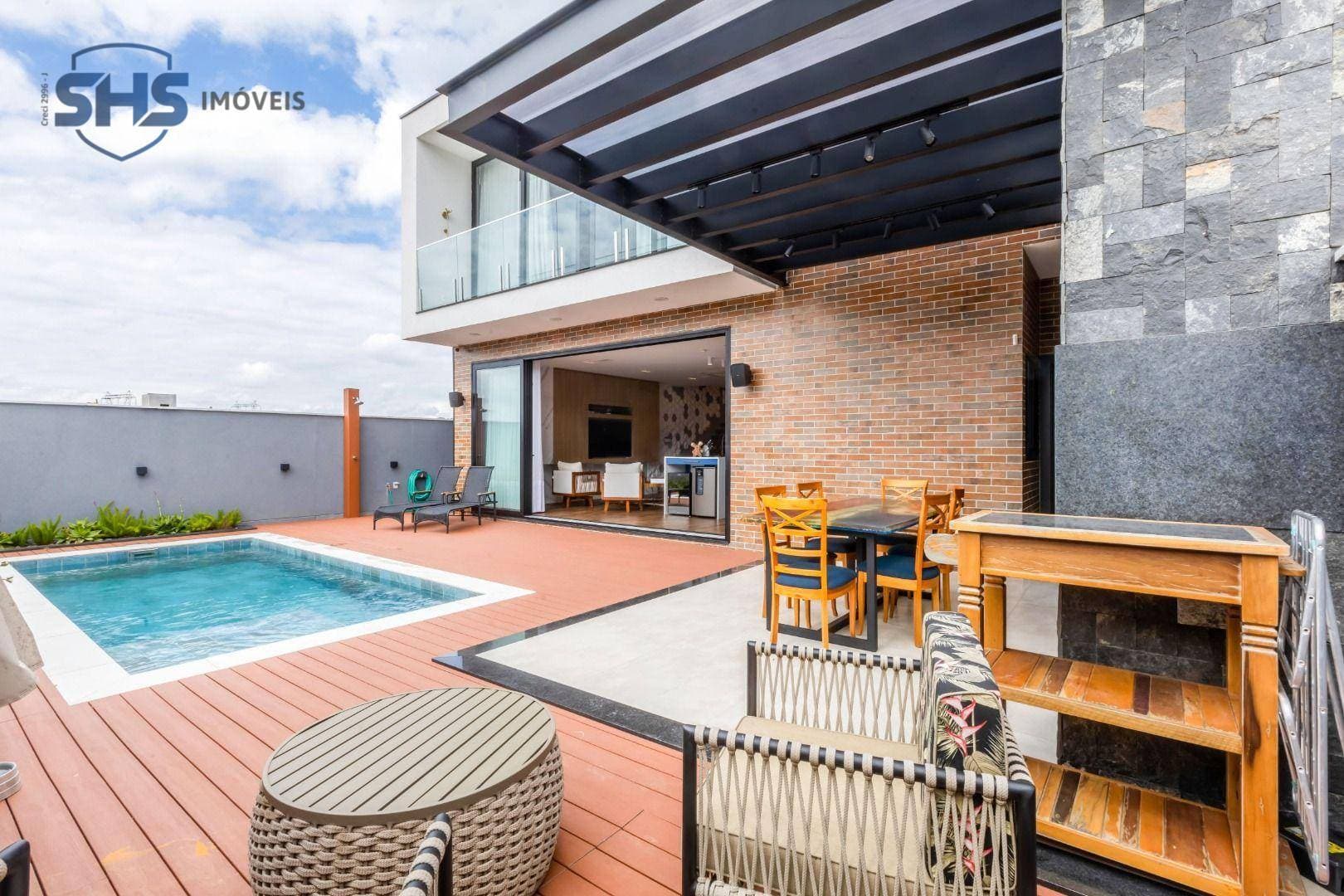 Casa com 3 suites à venda, 326 m por R$ 2.800.000 - Ponta Aguda - Blumenau/SC