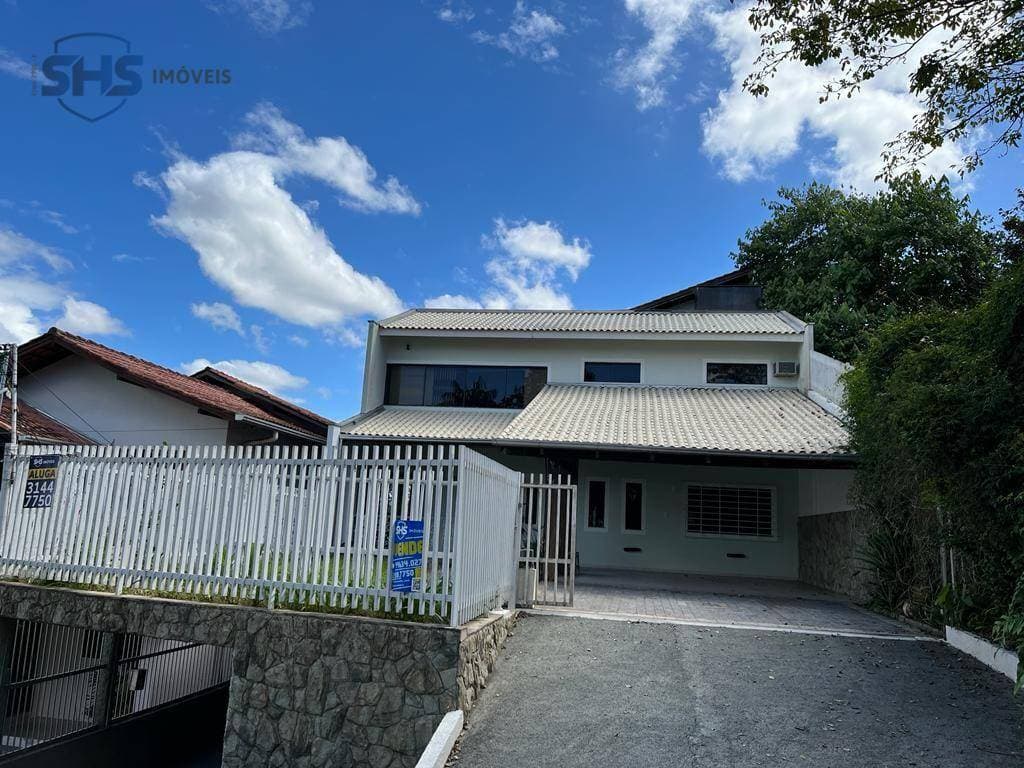 Casa com 5 dormitórios à venda, 710 m por R$ 2.150.000,00 - Ponta Aguda - Blumenau/SC