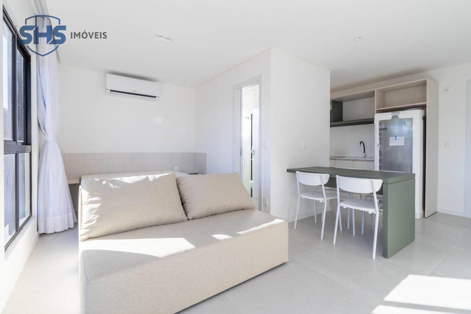 Apartamento com 1 dormitório para alugar, 34 m por R$ 2.450,01/mês - Garcia - Blumenau/SC - foto 1