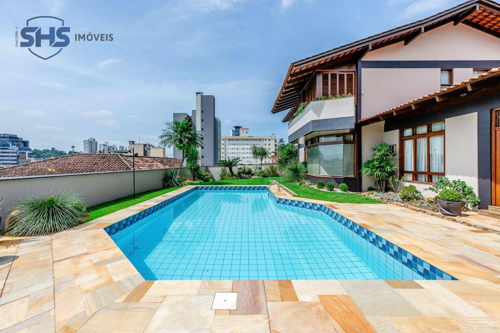 Casa com 4 dormitórios à venda, 690 m por R$ 6.690.000,00 - Vila Nova - Blumenau/SC