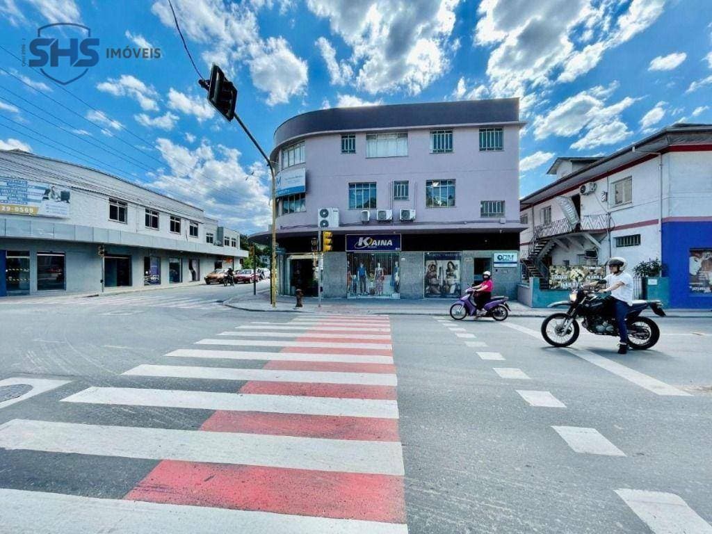 Prédio Comercial e Residencial a venda com altíssimo potencial de retorno financeiro no Bairro Garcia em Blumenau/SC.