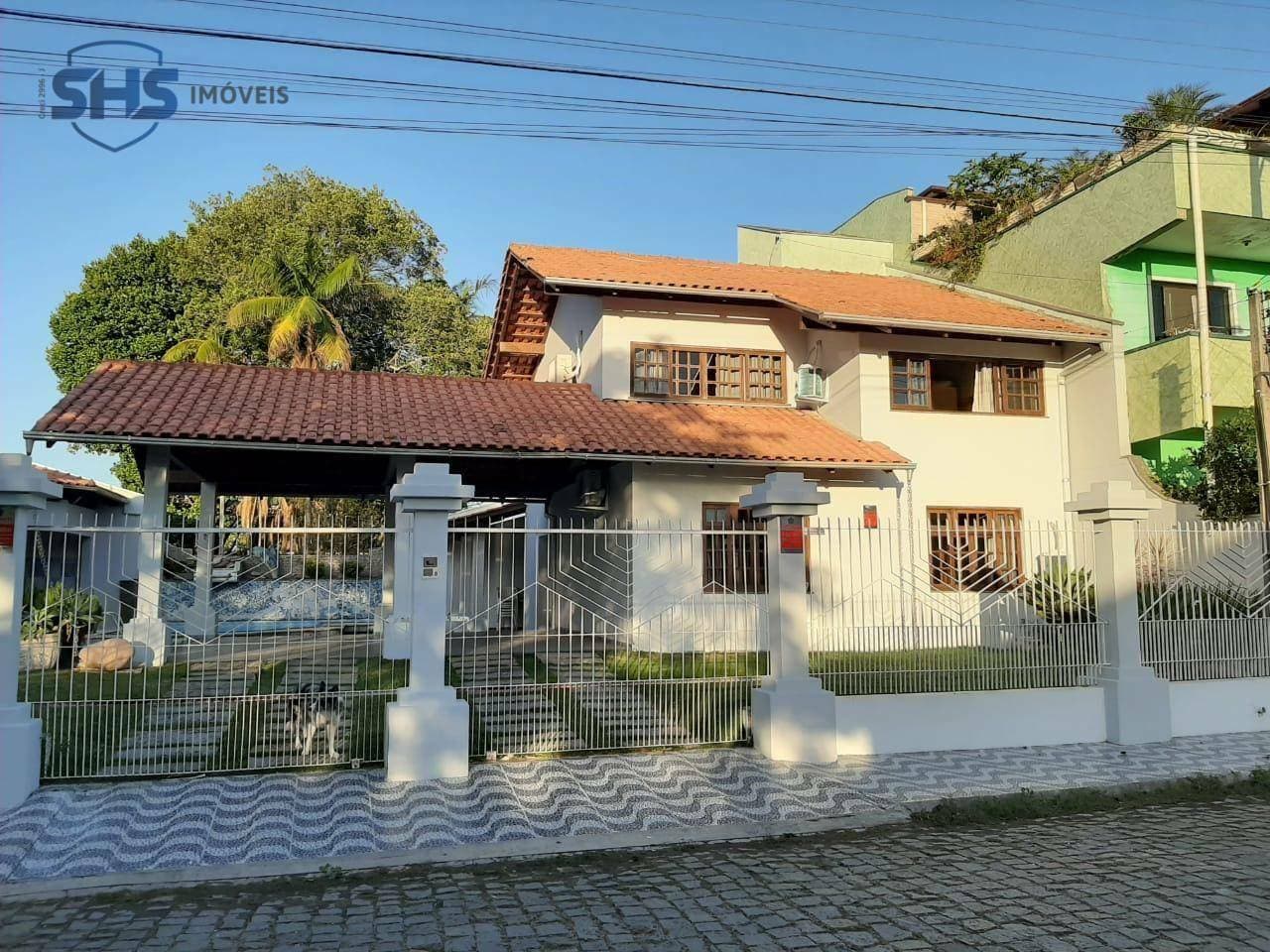 Casa com 5 dormitórios à venda, 250 m por R$ 1.800.000,00 - Armação - Penha/SC