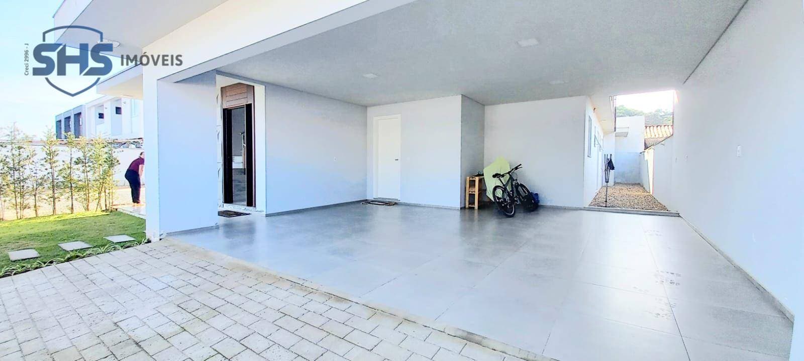 Casa com 4 dormitórios à venda, 386 m por R$ 2.400.000,00 - Centro - Balneário Piçarras/SC