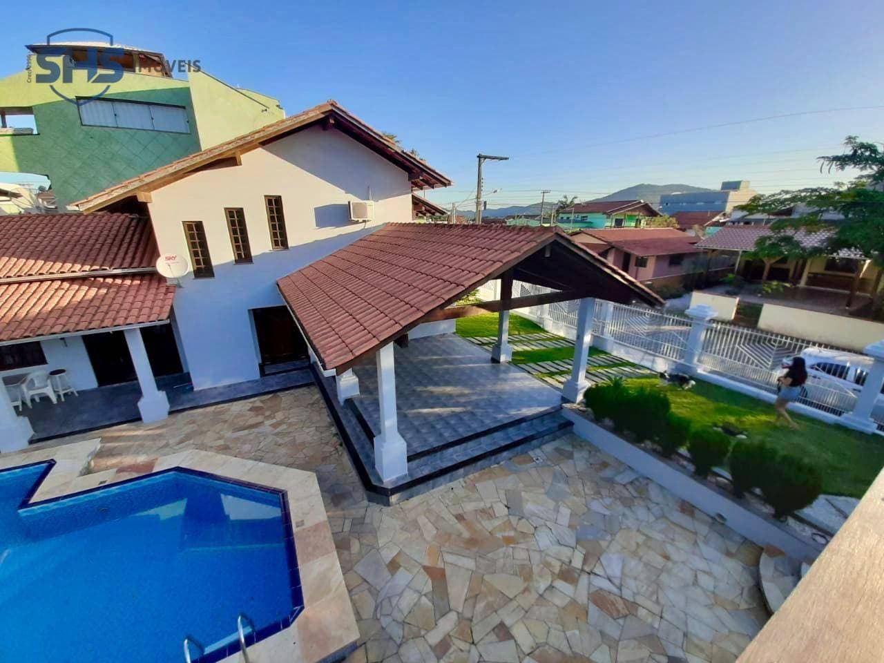 Casa com 5 dormitórios à venda, 250 m por R$ 1.800.000,00 - Armação - Penha/SC