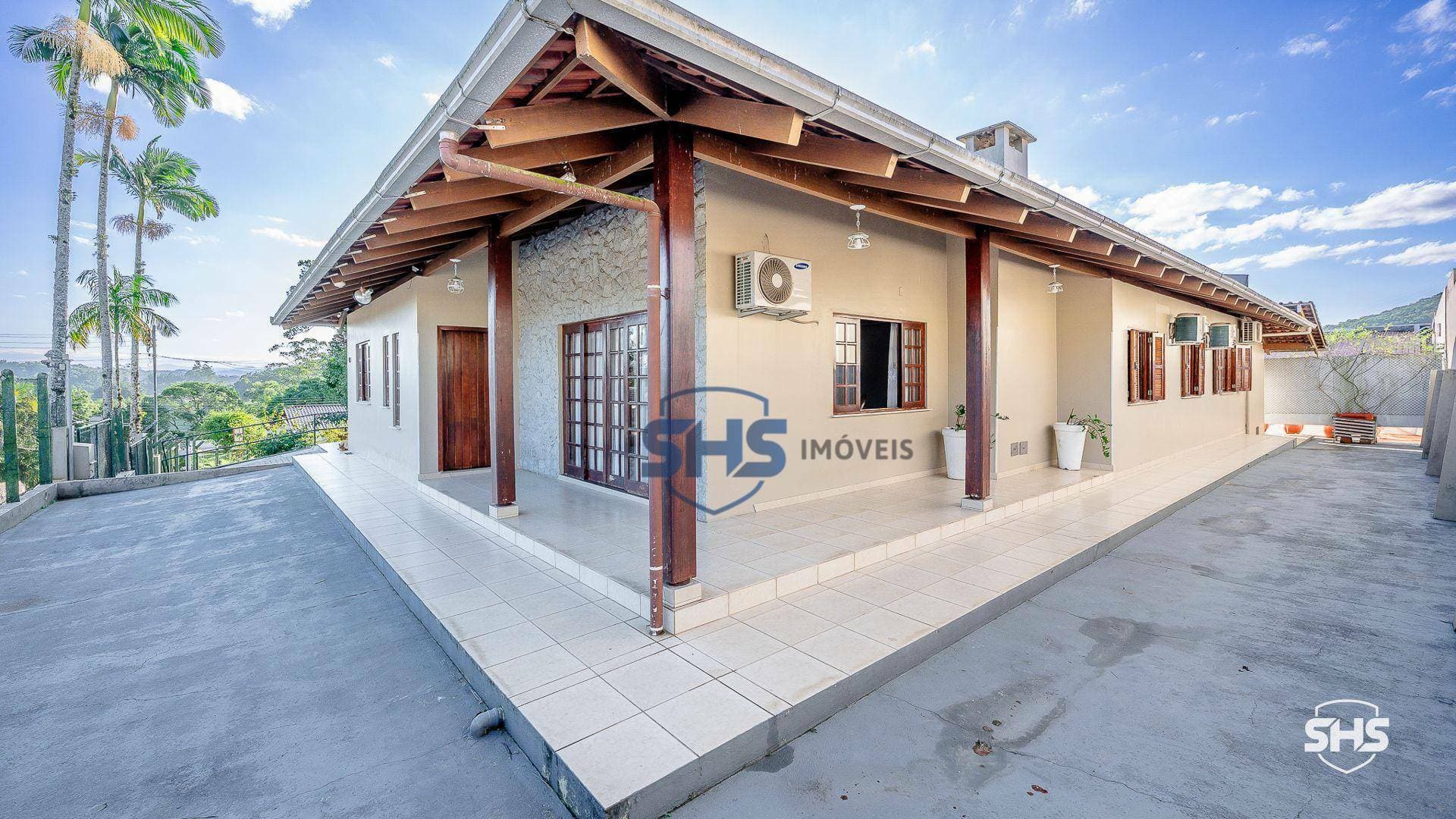 Casa com 4 dormitórios à venda, 500 m por R$ 3.000.000,00 - Fortaleza Alta - Blumenau/SC