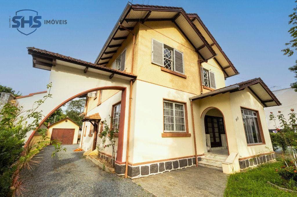 Casa com 5 dormitórios para alugar com 233 m- Centro (Blumenau) - Blumenau/SC - foto 1