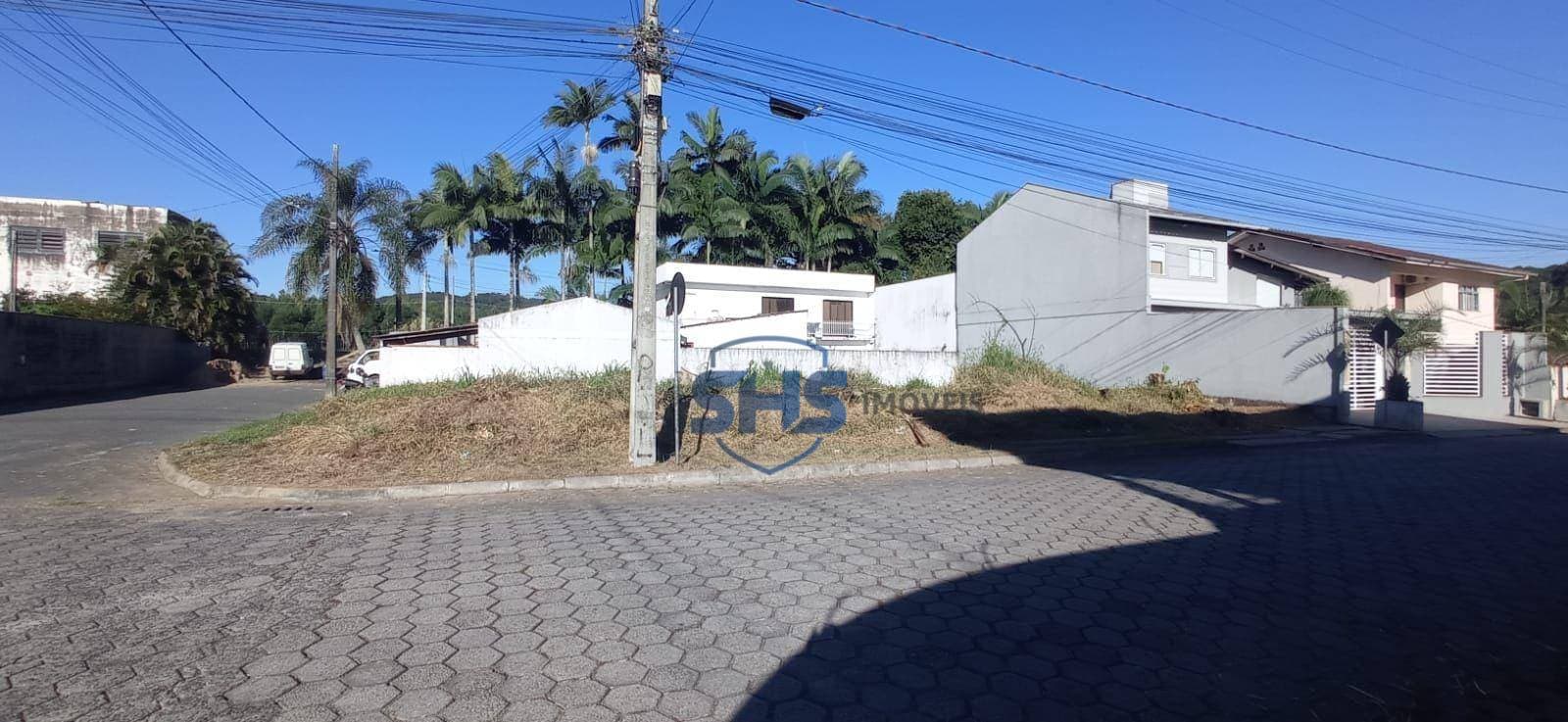 Terreno de Esquina Plano no Bairro Bela Vista em Gaspar