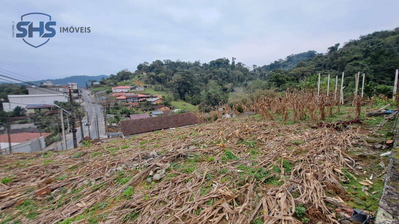 Terreno com 532m2 a venda no bairro Agua Verde - foto 1