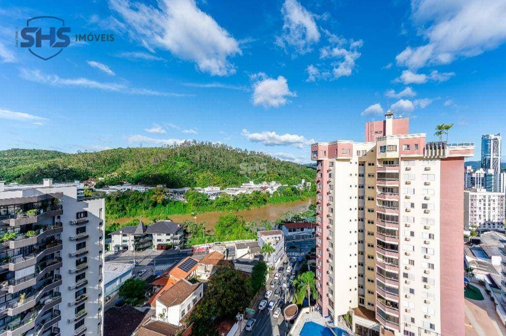 Apartamento com 3 dormitórios à venda, 257 m por R$ 1.700.000,00 - Ponta Aguda - Blumenau/SC