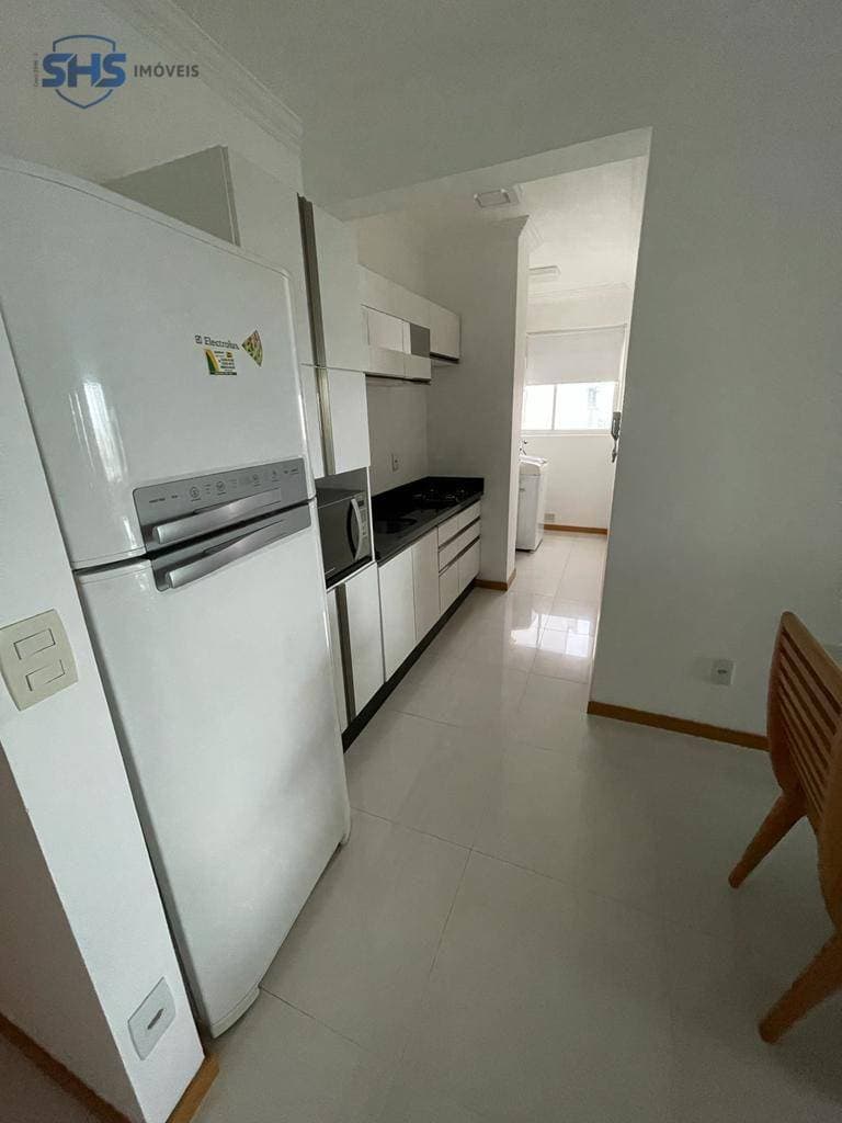 Apartamento com 3 dormitórios para alugar, 75 m por R$ 4.119,33/mês - Velha - Blumenau/SC
