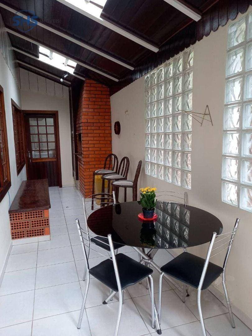 Casa com 3 dormitórios para alugar com 241 m - Velha - Blumenau/SC - foto 1