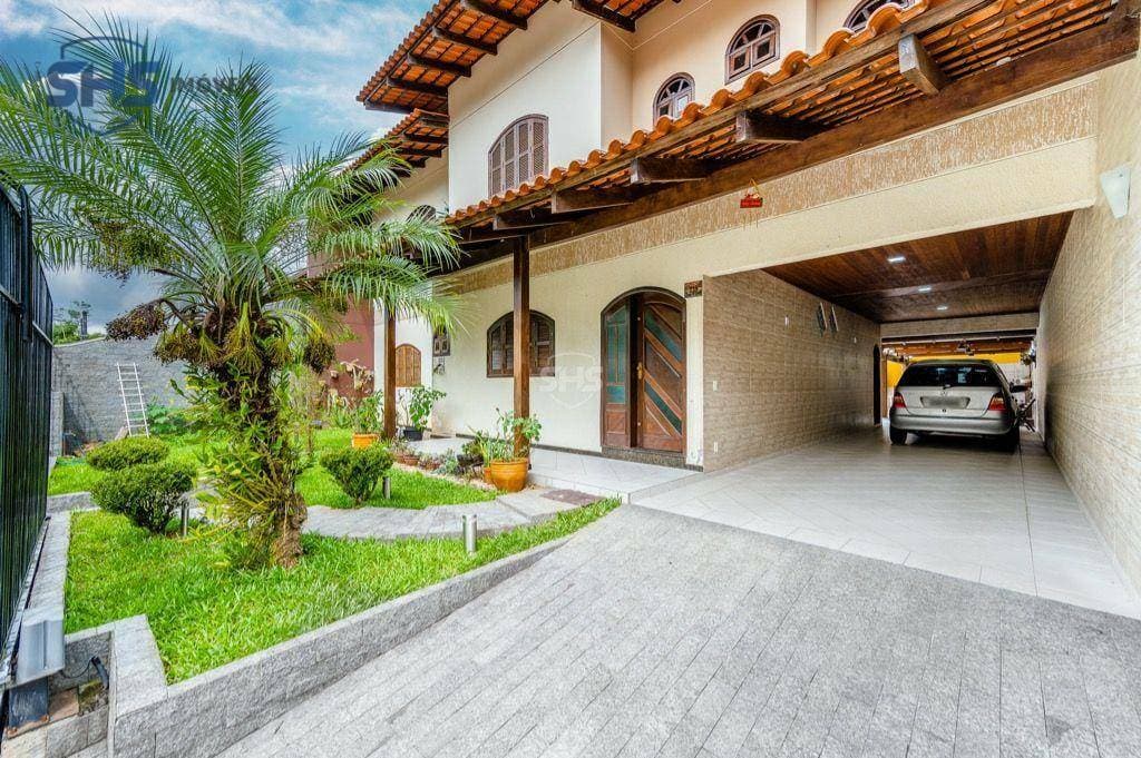 Casa com 4 Suites à venda, 399 m por R$ 1.100.000 - Itoupava Central - Blumenau/SC