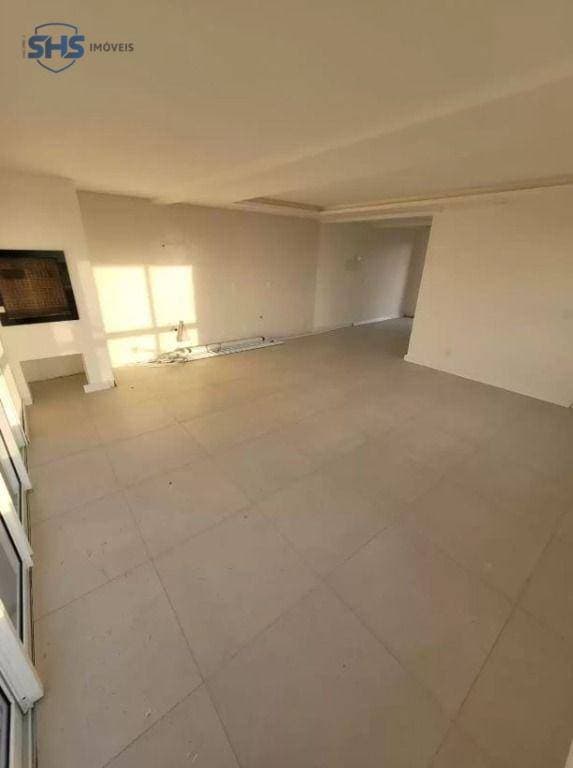 Apartamento duplex com terraço e 2 vagas de garagem em Gaspar