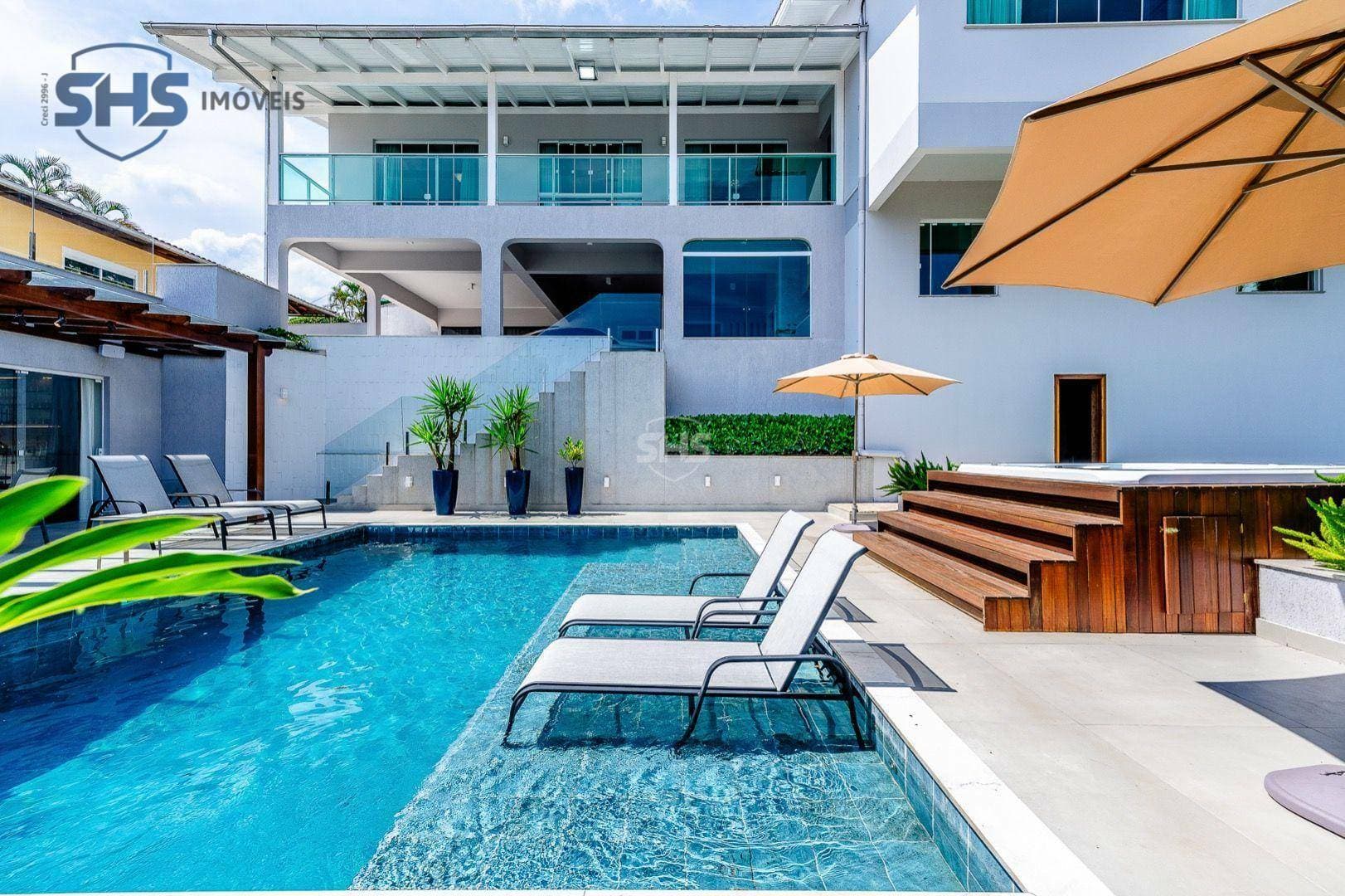 Casa com 4 dormitórios à venda, 435 m por R$ 4.500.000,00 - Escola Agrícola - Blumenau/SC - foto 1