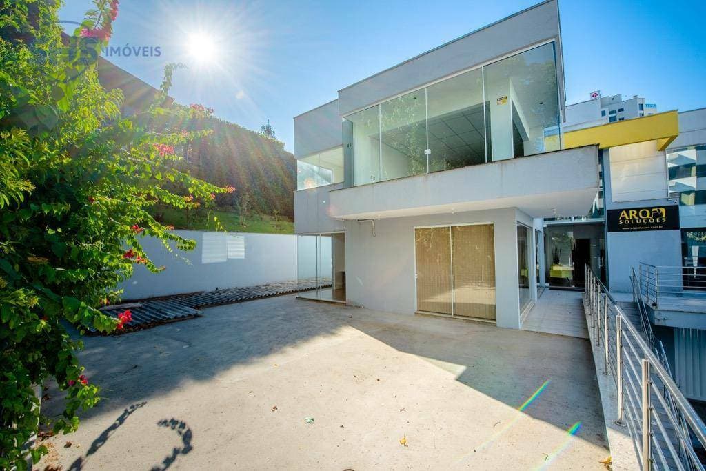 Casa com 4 dormitórios à venda, 650 m por R$ 3.500.000,00 - Jardim Blumenau - Blumenau/SC