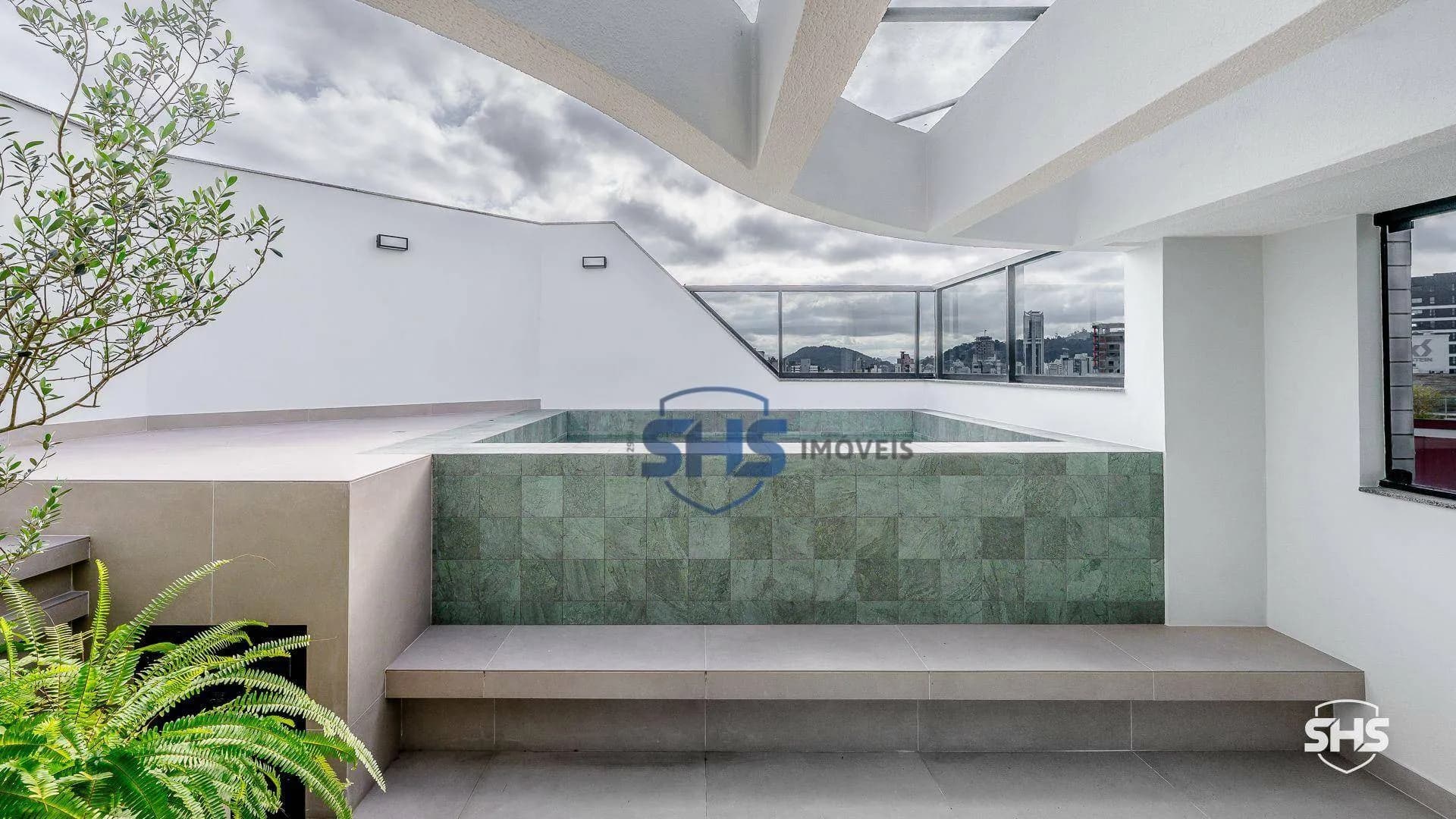 Cobertura com 3 dormitórios à venda, 244 m por R$ 2.350.000,00 - Jardim Blumenau - Blumenau/SC