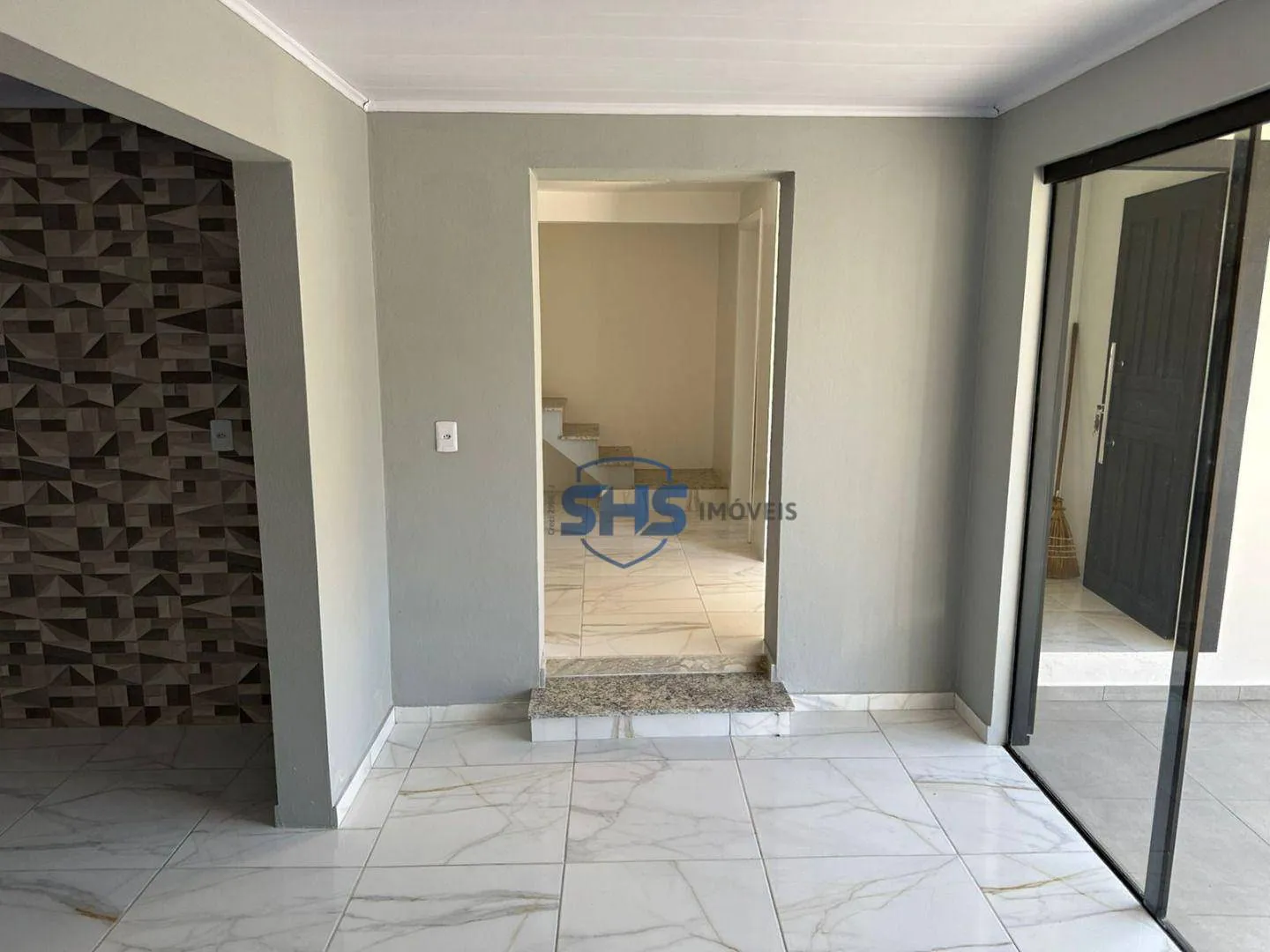 Grande casa de 5 dormitórios à venda, 400 m por R$ 750.000 - Água Verde - Blumenau/SC
