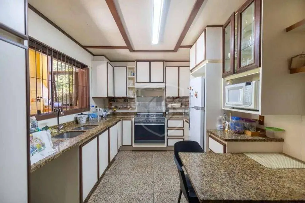 Casa com 3 dormitórios para alugar, 750 m por R$ 14.168,32/mês - Itoupava Norte - Blumenau/SC