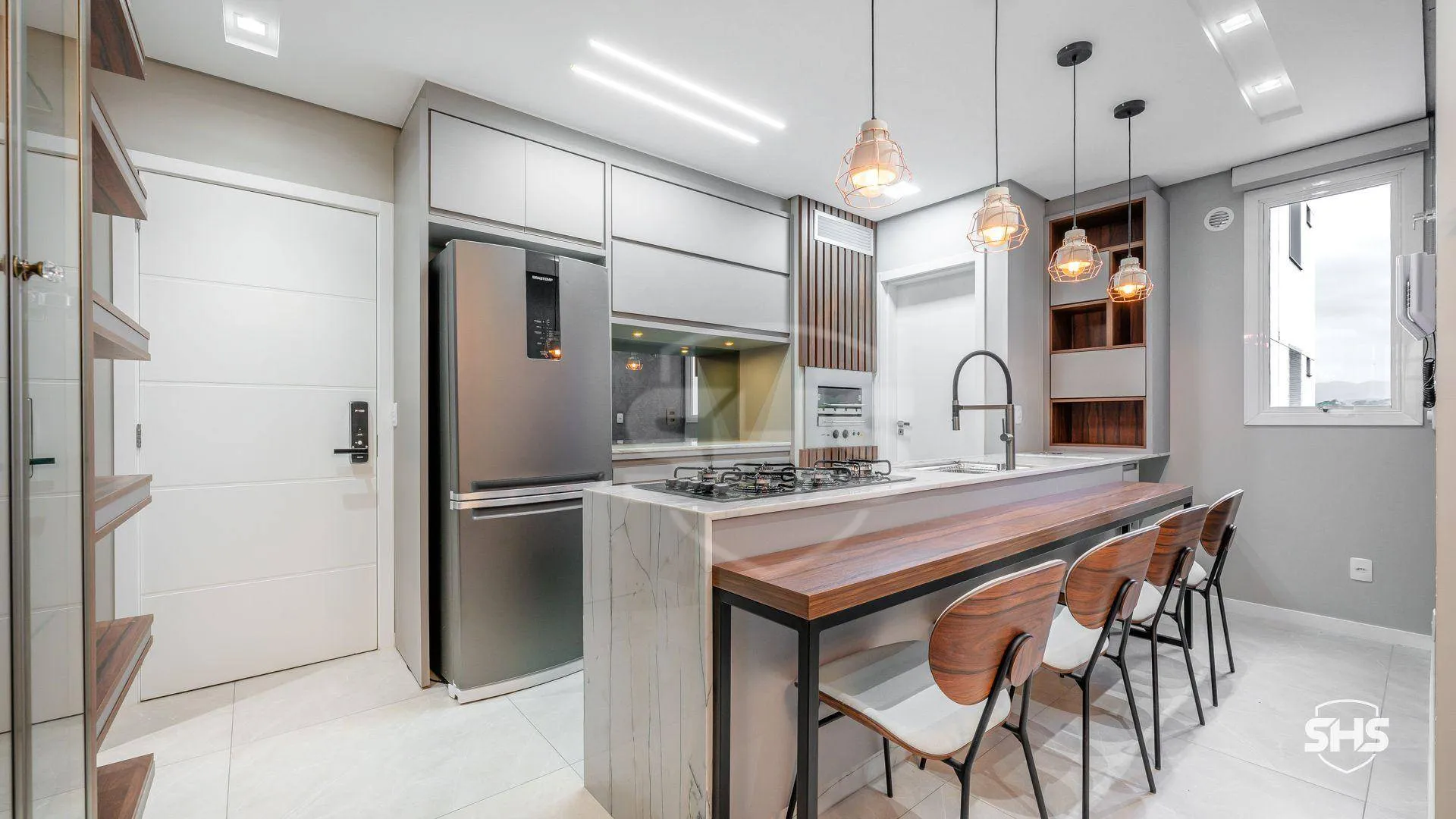 Apartamento com 2 dormitórios à venda, 89 m por R$ 890.000,00 - Velha - Blumenau/SC