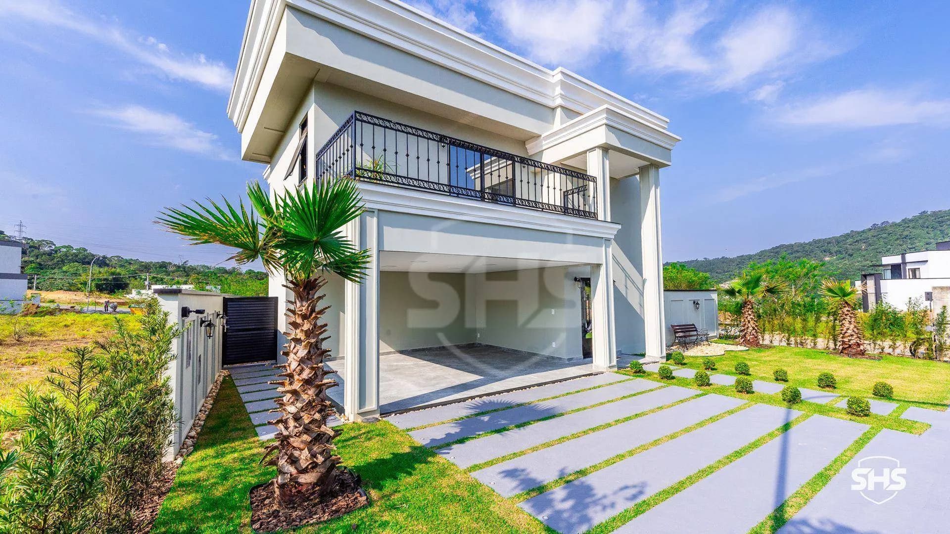 Casa com 3 dormitórios à venda, 266 m por R$ 2.550.000,00 - Ponta Aguda - Blumenau/SC