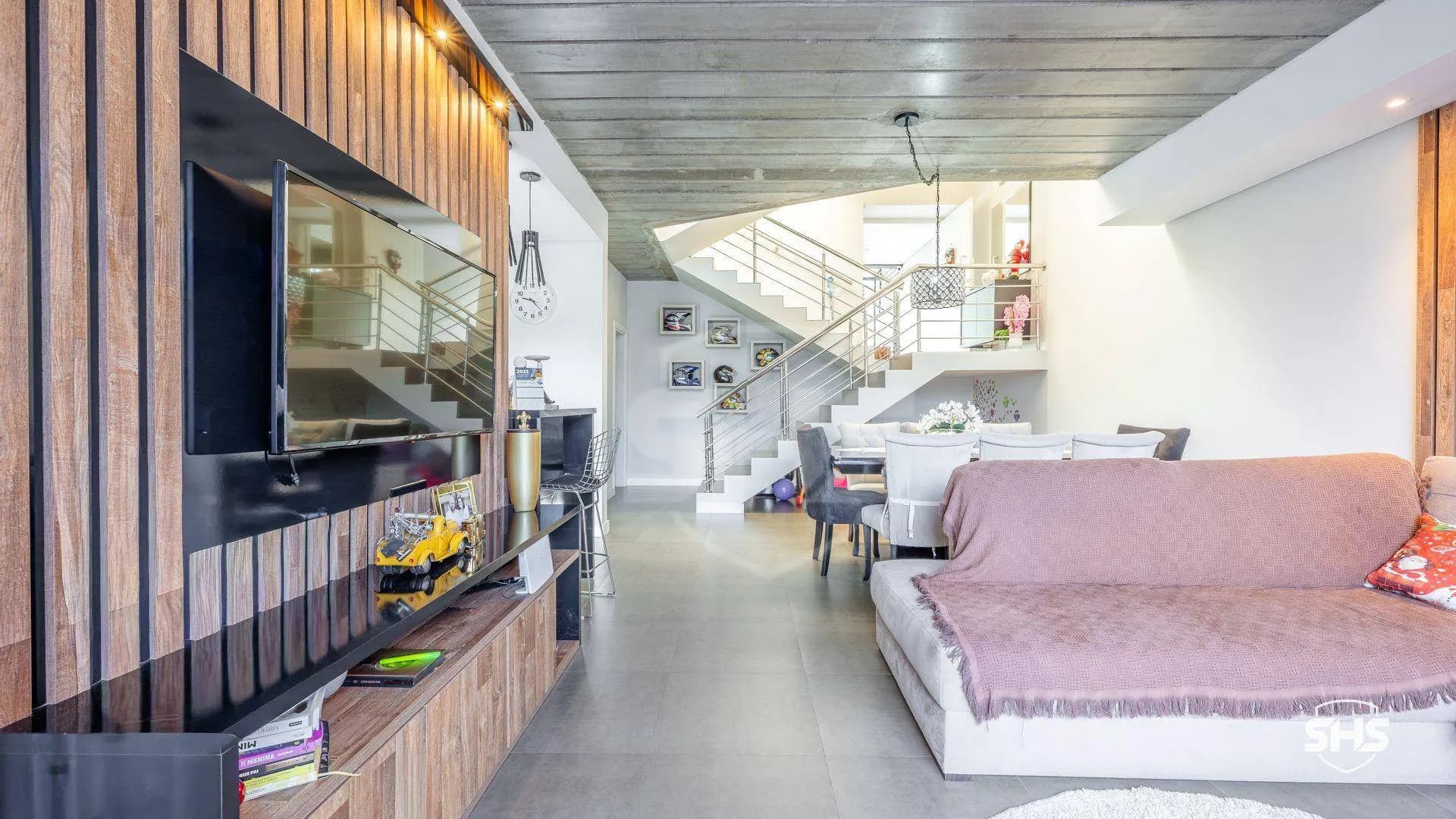 Casa com 3 dormitórios à venda, 199 m por R$ 1.050.000,00 - Água Verde - Blumenau/SC