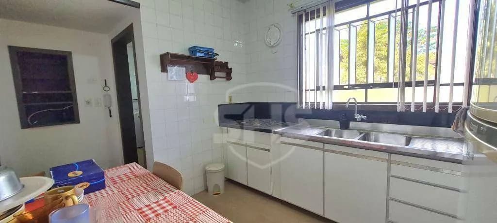 Casa com 4 dormitórios para alugar, 140 m por R$ 7.103,58/mês - Escola Agrícola - Blumenau/SC