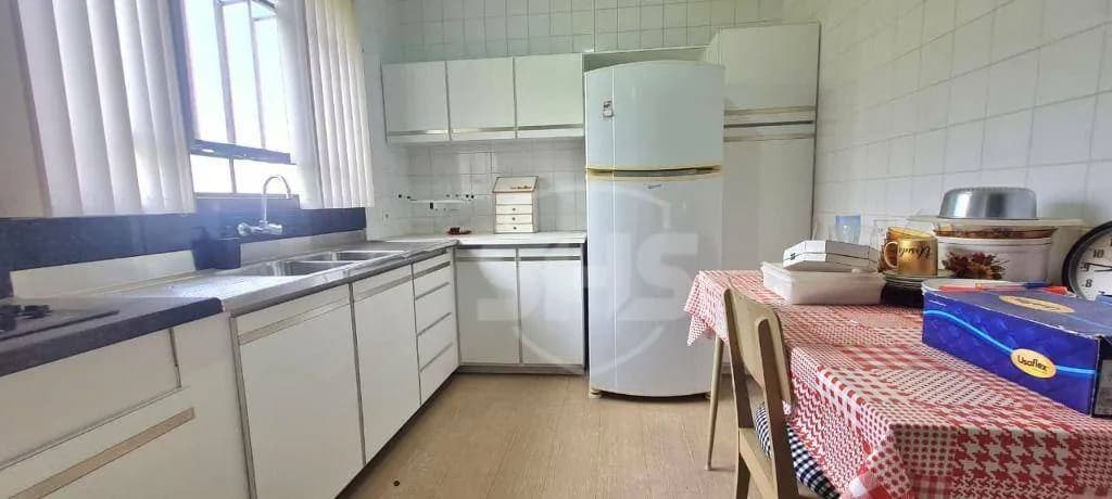 Casa com 4 dormitórios para alugar, 140 m por R$ 7.103,58/mês - Escola Agrícola - Blumenau/SC