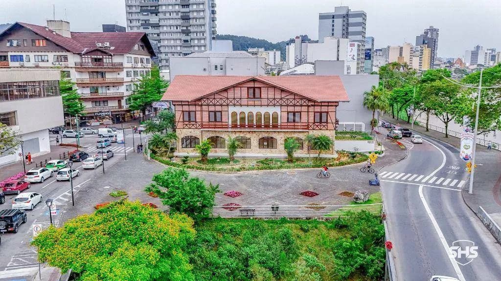 Prédio para alugar, 2046 m - Centro (Blumenau) - Blumenau/SC - foto 1