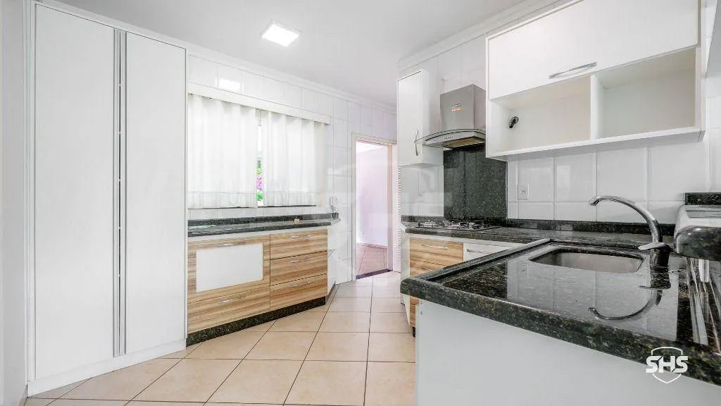 Casa com 3 dormitórios para alugar, 320 m por R$ 10.060,00/mês - Vorstadt - Blumenau/SC