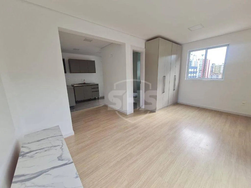 Apartamento com 1 dormitório para alugar, 28 m por R$ 2.440,00/mês - Velha - Blumenau/SC