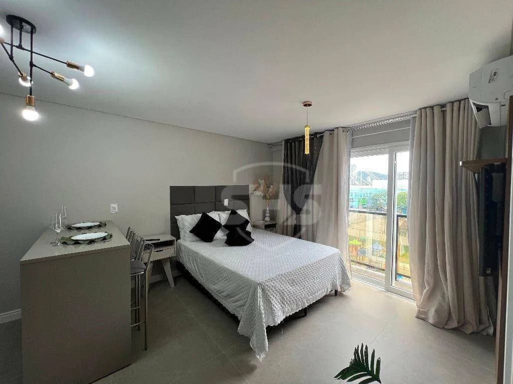 Apartamento com 1 dormitório para alugar, 27 m por R$ 2.890,00/mês - Velha - Blumenau/SC - foto 1