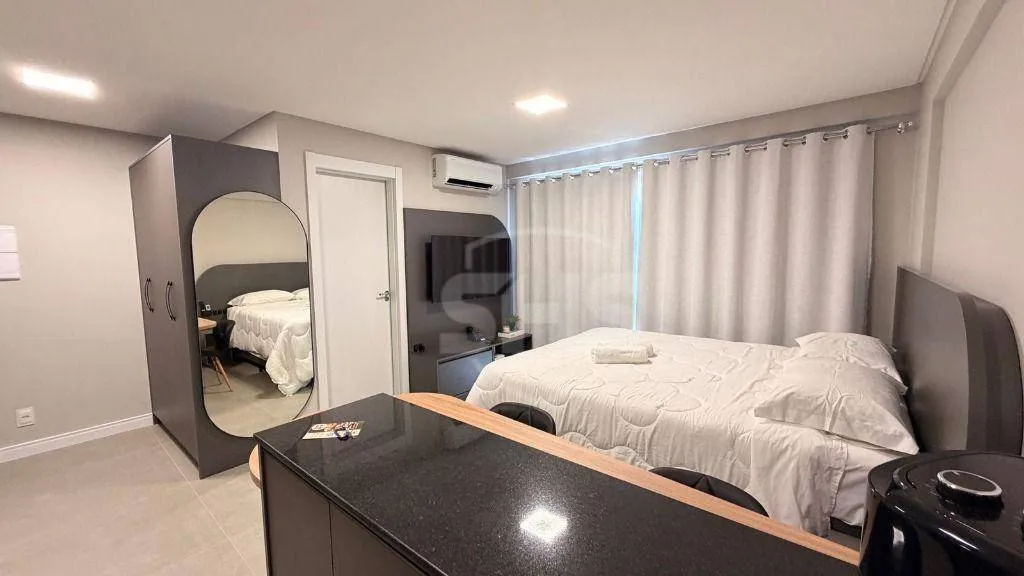 Apartamento com 1 dormitório para alugar, 28 m por R$ 2.285,00/mês - Velha - Blumenau/SC - foto 1