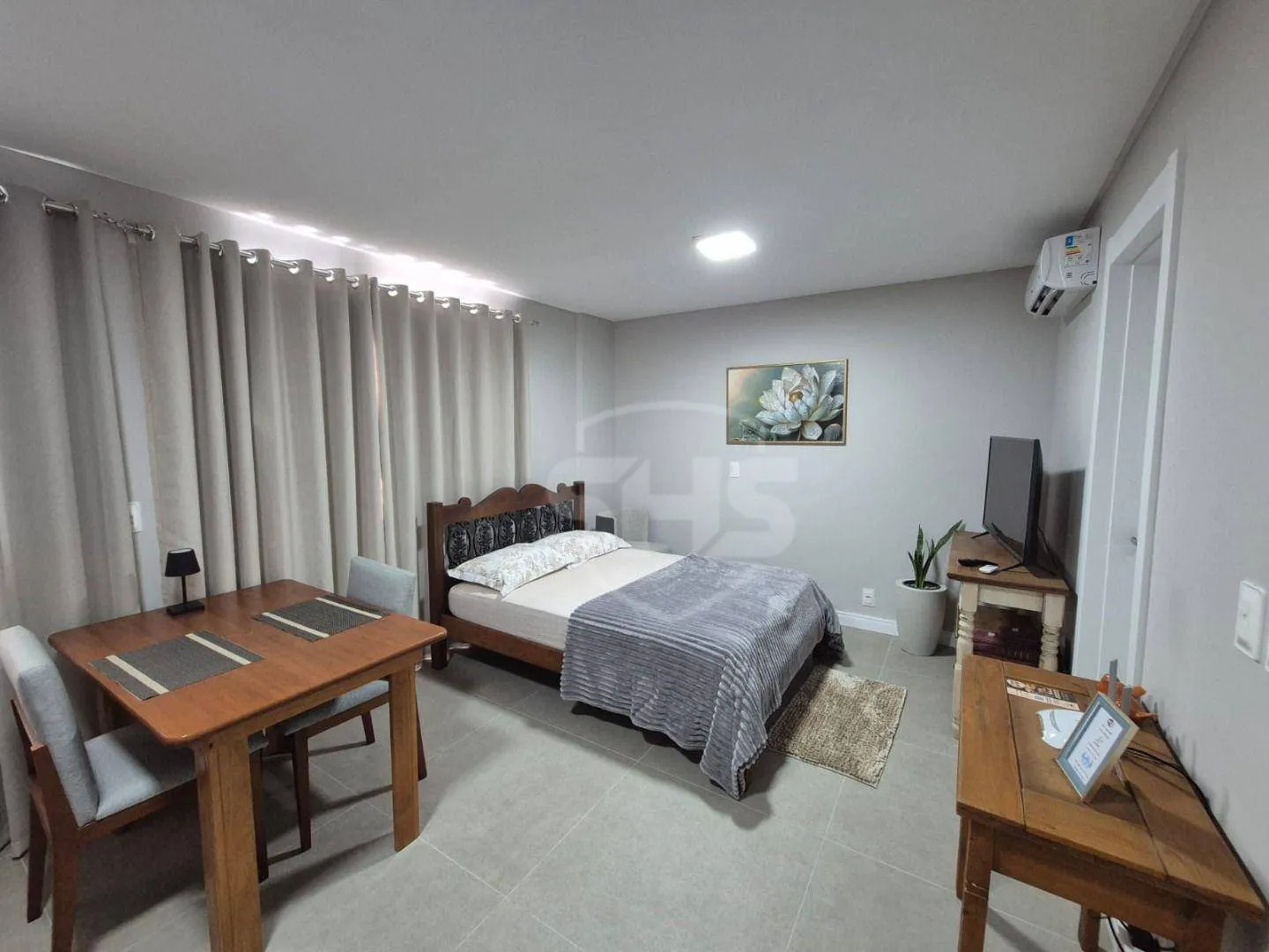 Loft à Venda ao lado da Vila Germânica Totalmente Mobiliado